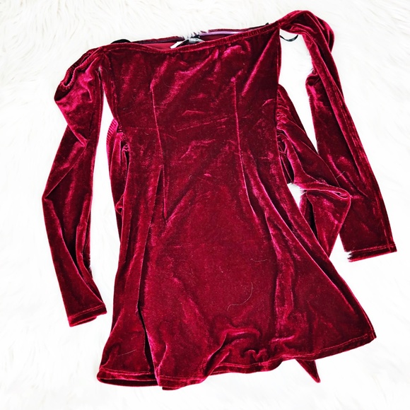 Lovers + Friends Lucia Burgundy Velvet Dress NEW - Picture 7 of 8